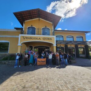 São Roque - Rota dos Vinhos e Templo Zu Lai | Bate e Volta